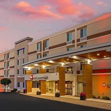 Best Western Plus North Shore Hotel Danvers Bagian luar foto