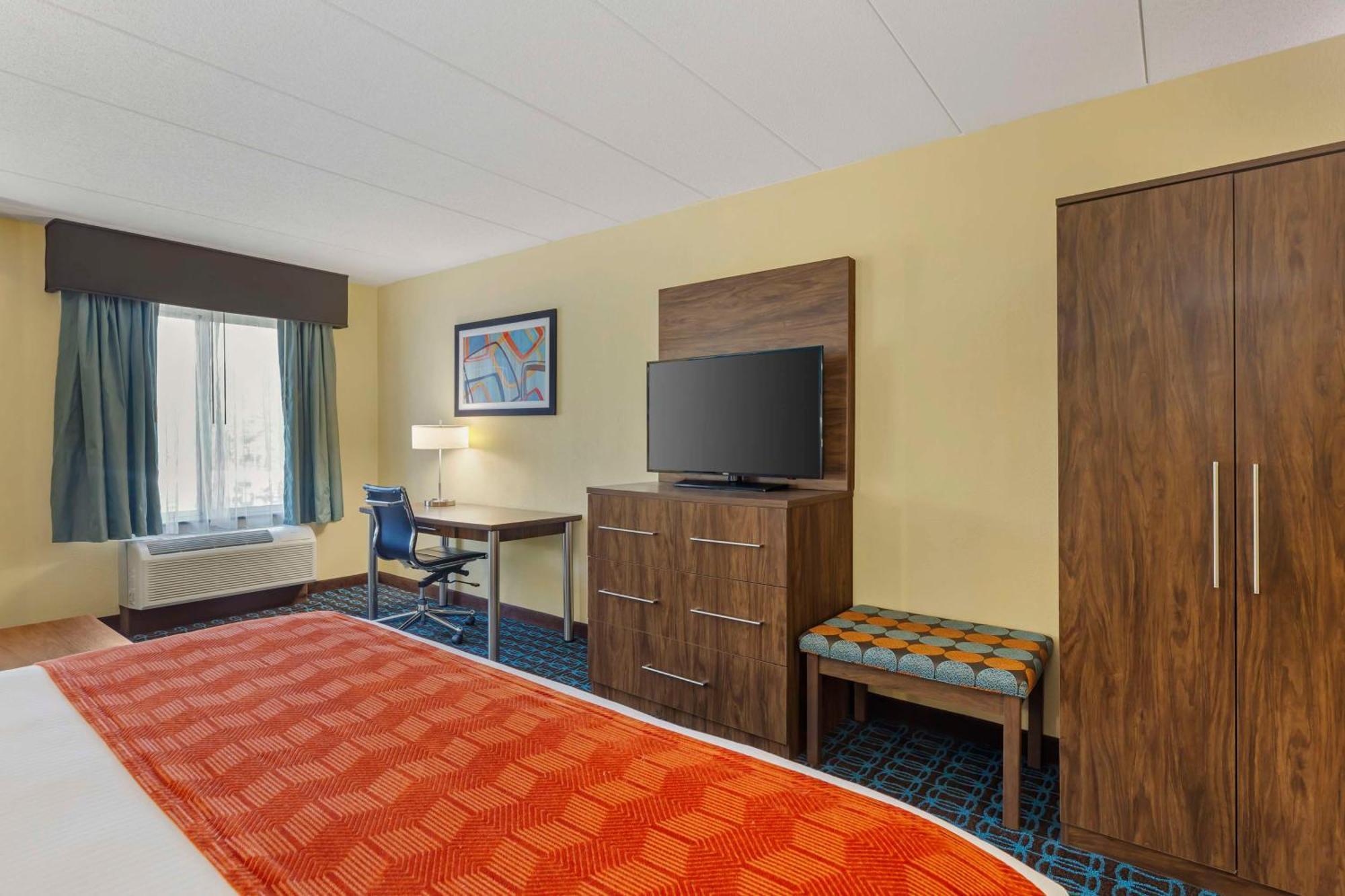 Best Western Plus North Shore Hotel Danvers Bagian luar foto