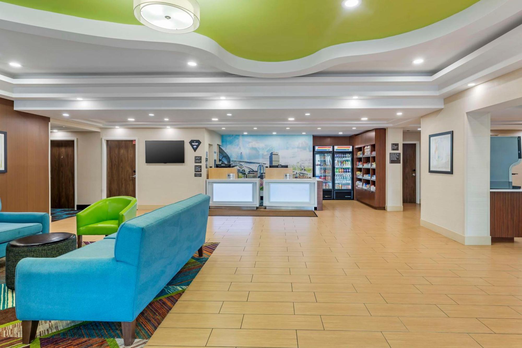 Best Western Plus North Shore Hotel Danvers Bagian luar foto