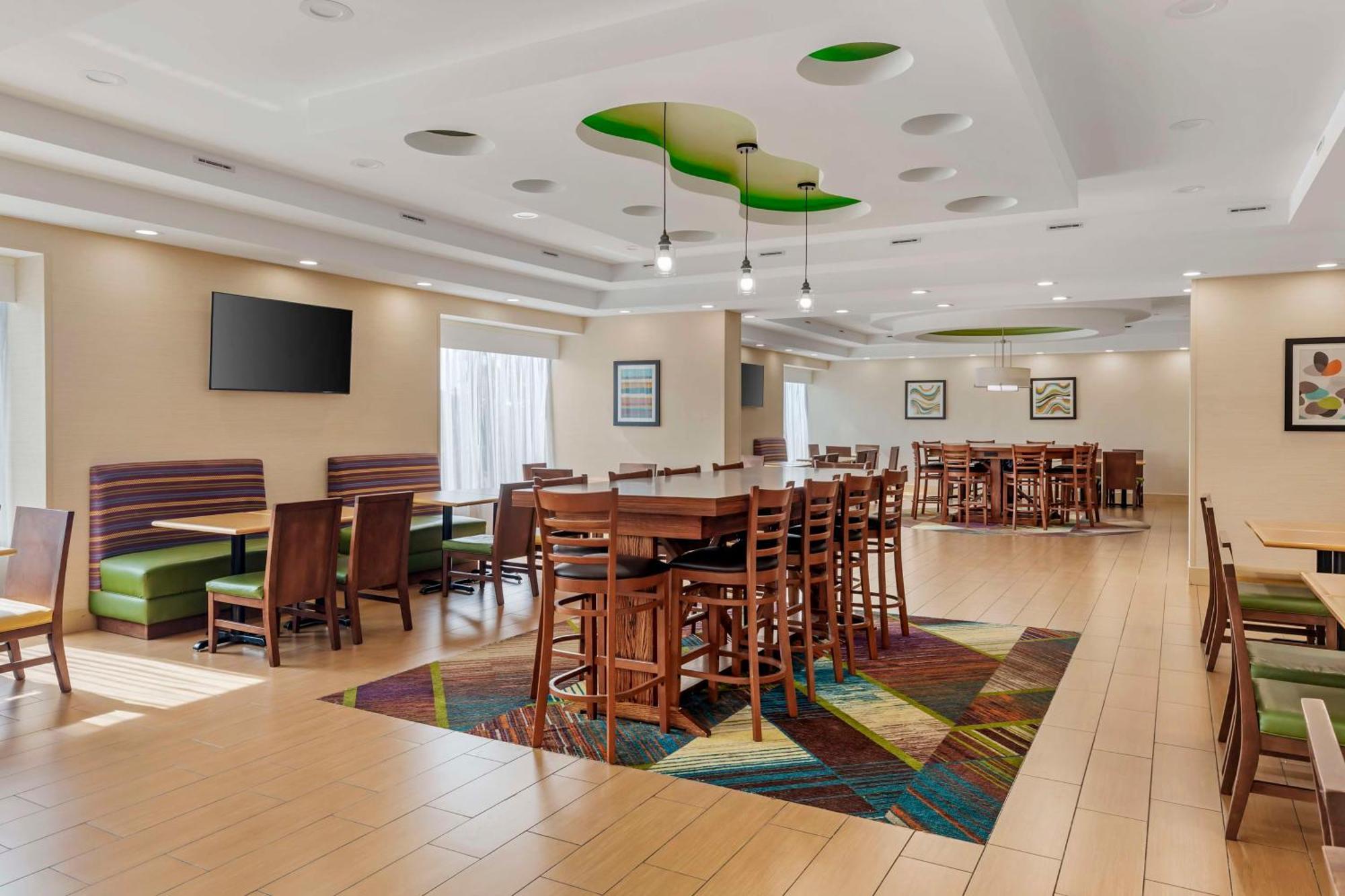 Best Western Plus North Shore Hotel Danvers Bagian luar foto