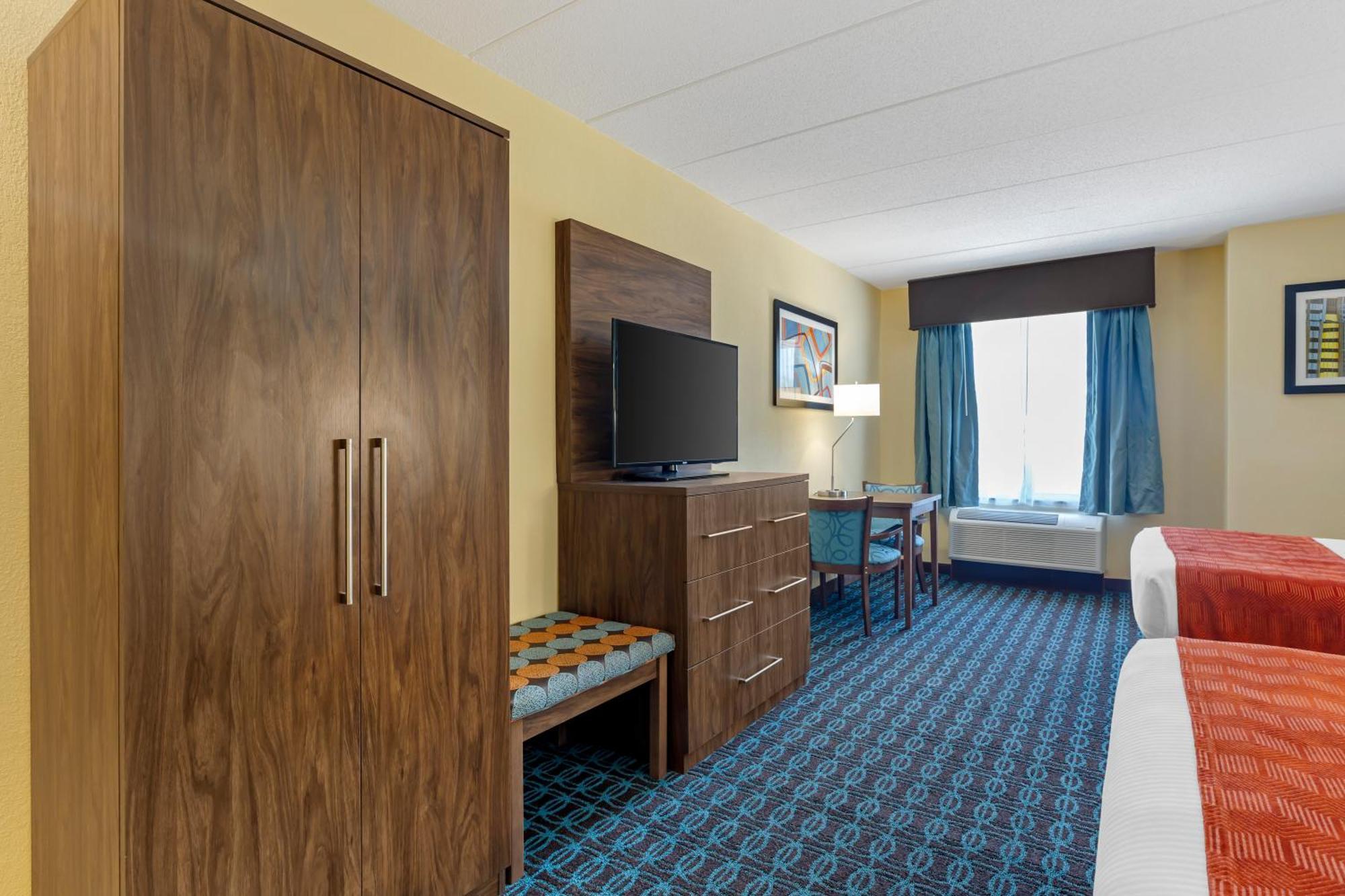 Best Western Plus North Shore Hotel Danvers Bagian luar foto
