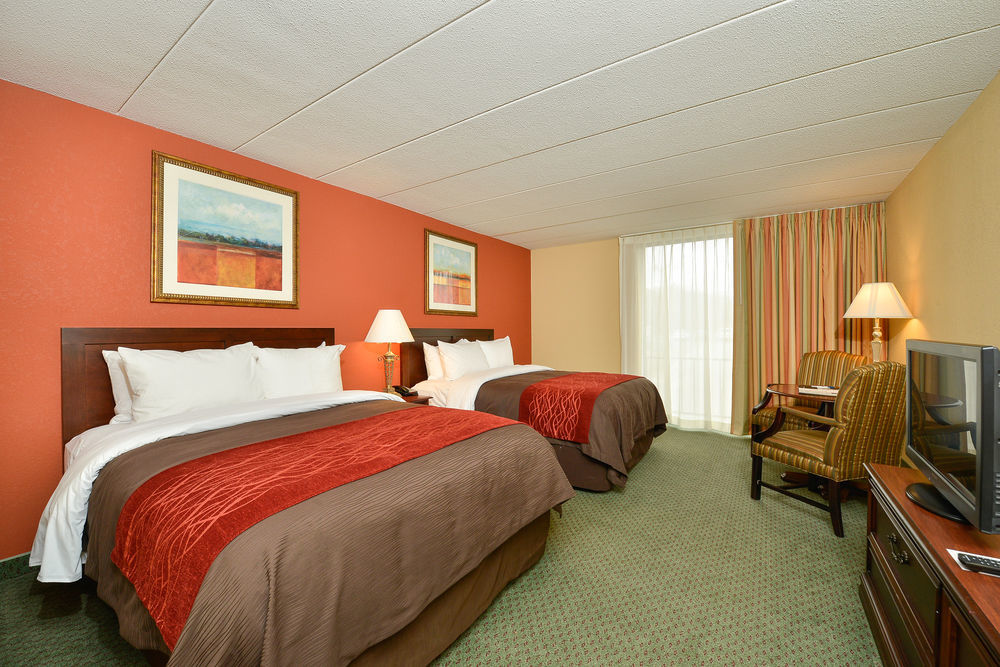 Best Western Plus North Shore Hotel Danvers Bagian luar foto