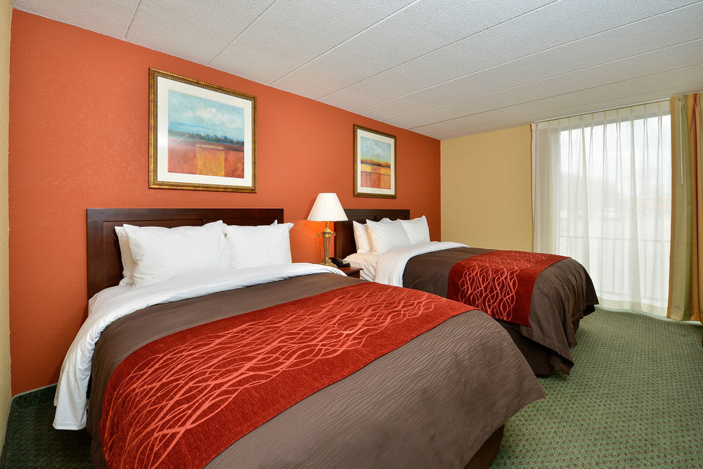 Best Western Plus North Shore Hotel Danvers Bagian luar foto