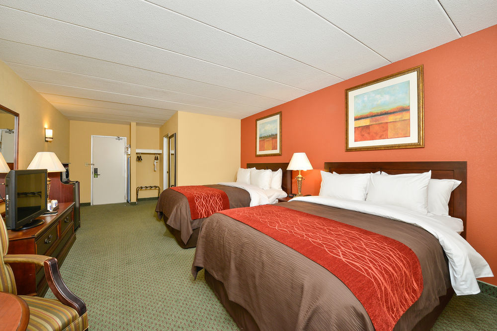 Best Western Plus North Shore Hotel Danvers Bagian luar foto