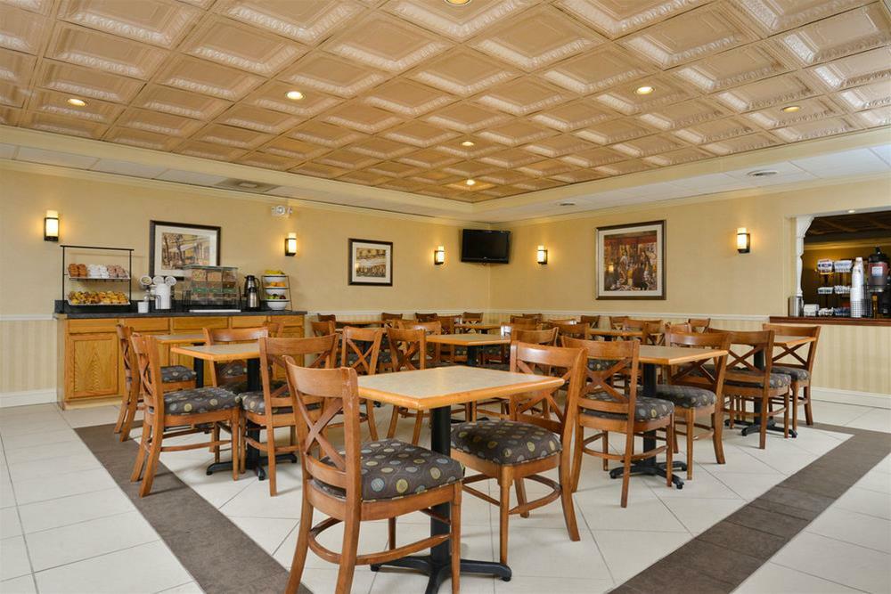 Best Western Plus North Shore Hotel Danvers Bagian luar foto